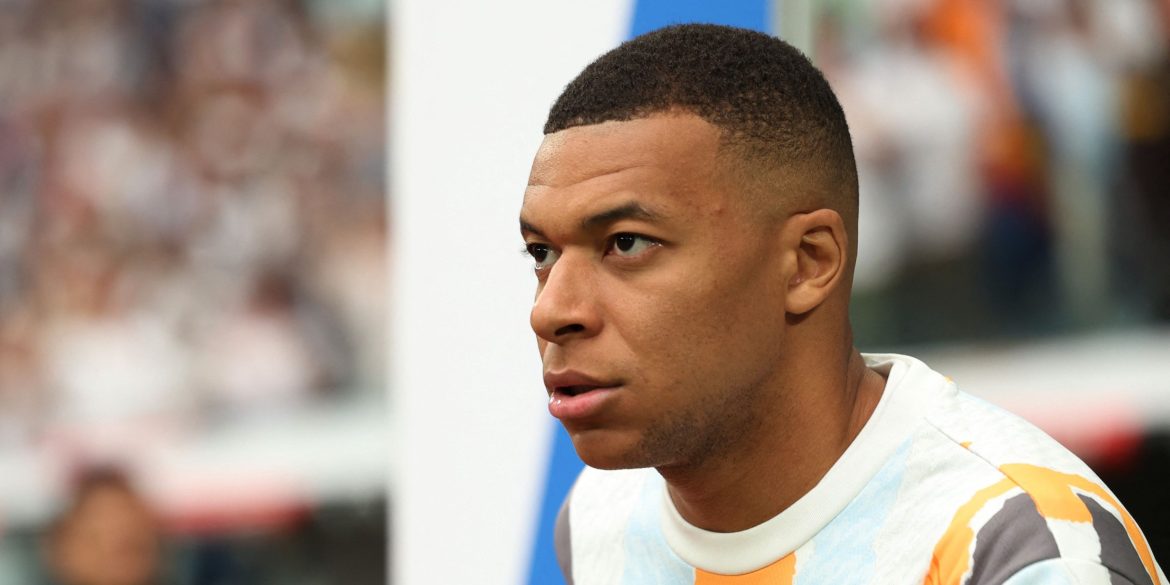 Romano: Everton now make contact to sign star who Mbappe called a "tank"